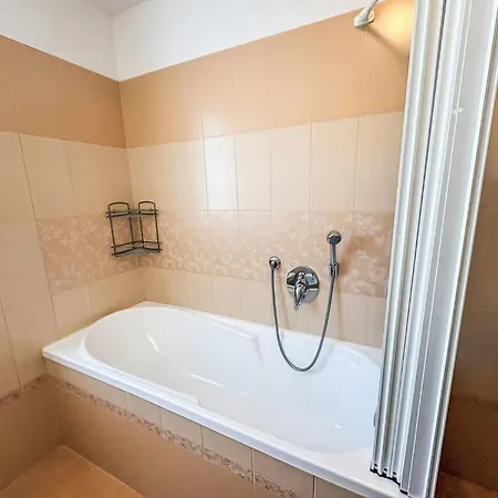 Lägenhet Casa Valentina By Interhome